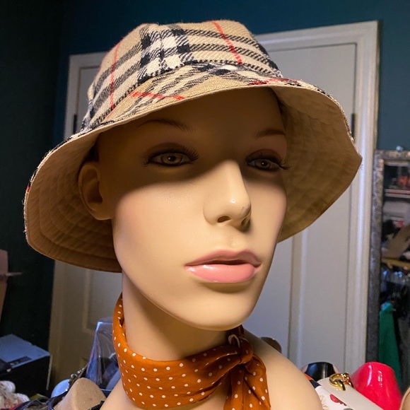 Burberry Nova check bucket safari reversible hat cap - Picture 2 of 8